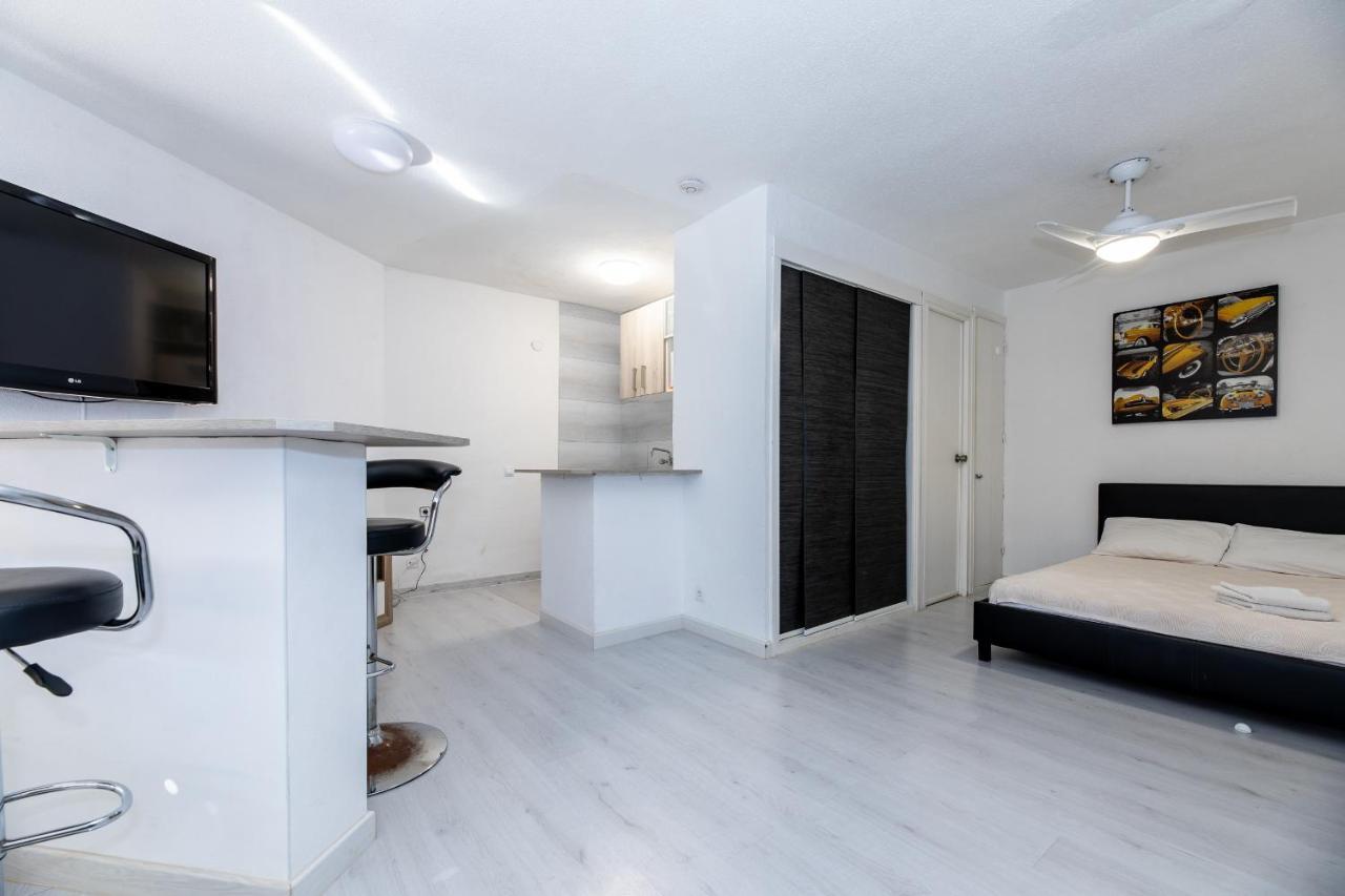 Bright Studio With The Seaview And Swimming Pool Apartment La Manga del Mar Menor Exterior photo